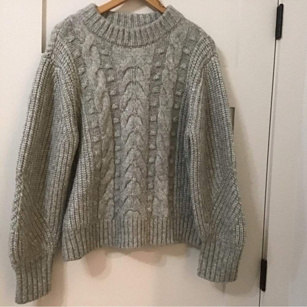 A New Day Cozy Thick Sweater – Women’s Medium 🤍